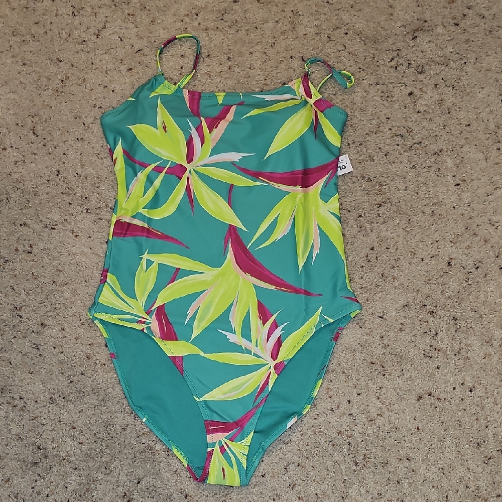 Old Navy Women's One Piece Bathing Suit